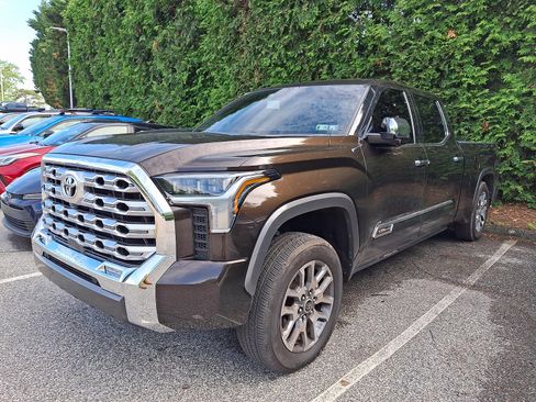 Used 2022 Toyota Tundra 1794 Edition w/ Advanced Package AWD/4WD image 3