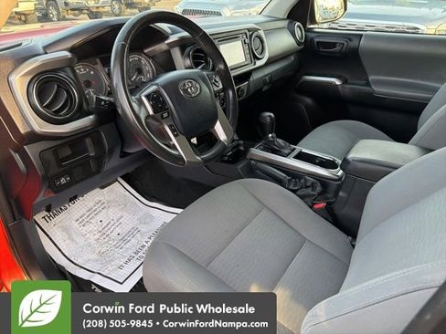 Used 2017 Toyota Tacoma SR5 image 13