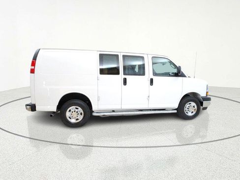 Used 2024 Chevrolet Express 2500 w/ Driver Convenience Package RWD image 9