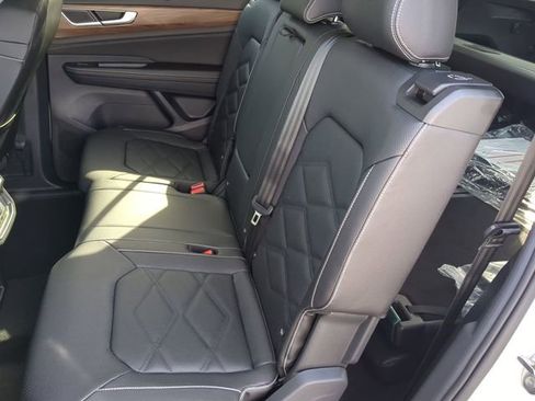 New 2026 Volkswagen Atlas SE image 18