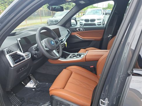 New 2026 BMW X5 xDrive50e w/ M Sport Package image 24