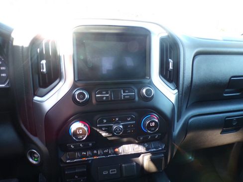 Used 2019 Chevrolet Silverado 1500 LTZ w/ LTZ Plus Package image 12