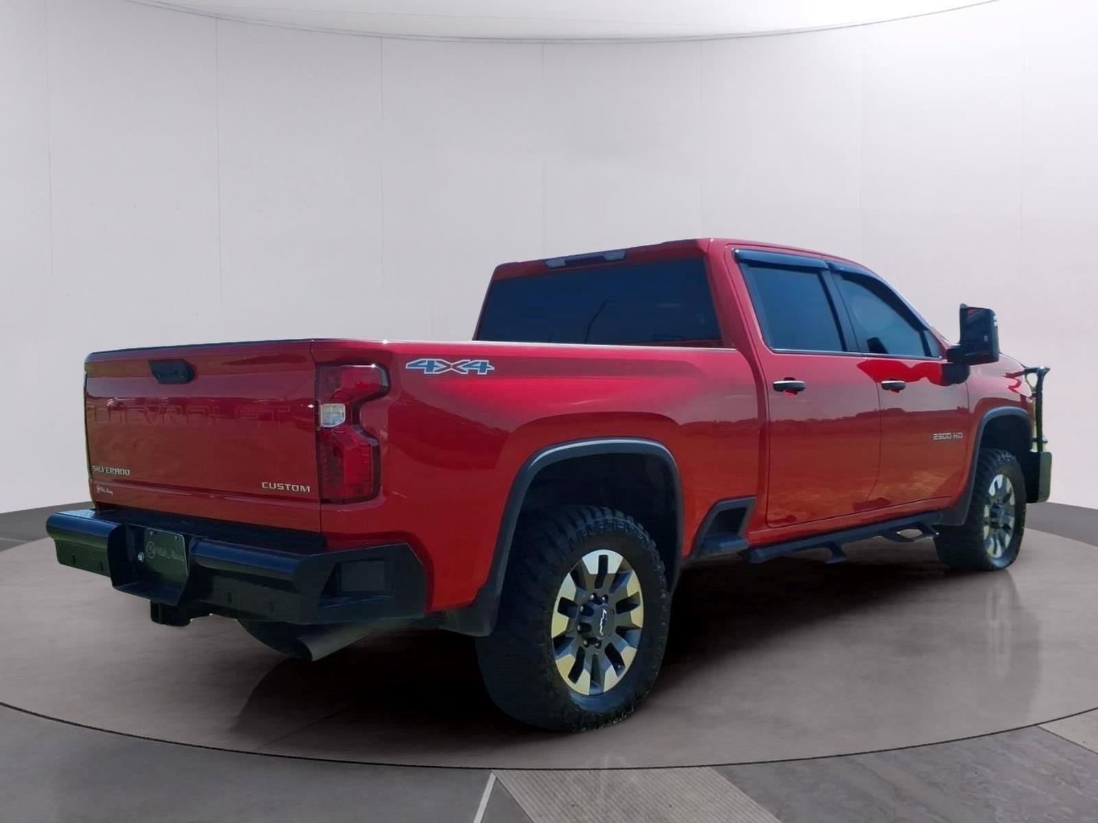 Used 2024 Chevrolet Silverado 2500 Custom w/ Custom Value Package AWD/4WD image 5