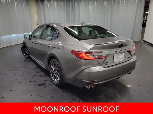 Used 2026 Toyota Camry SE image 6