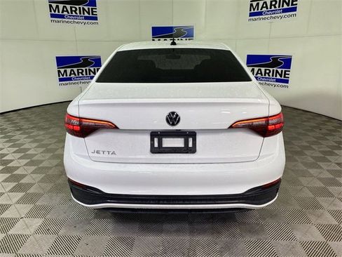 Used 2023 Volkswagen Jetta Sport image 17