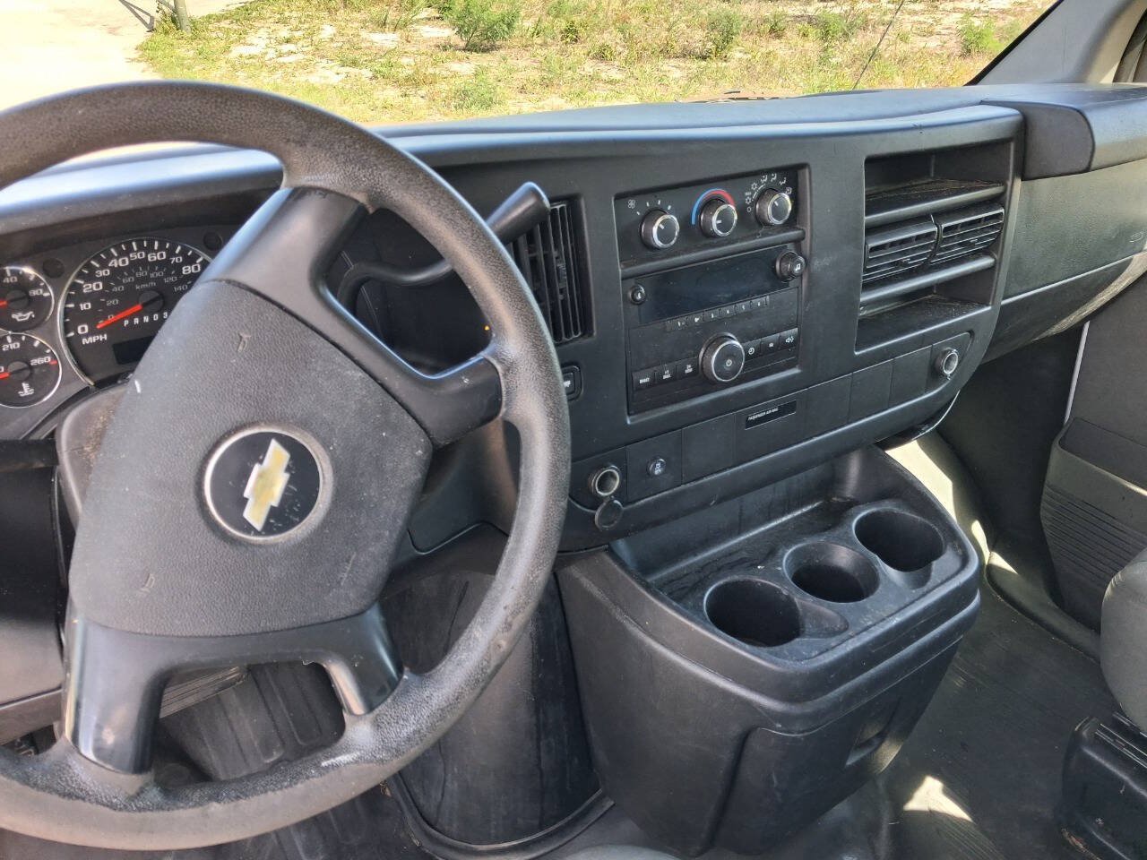 Used 2014 Chevrolet Express 1500 RWD image 13