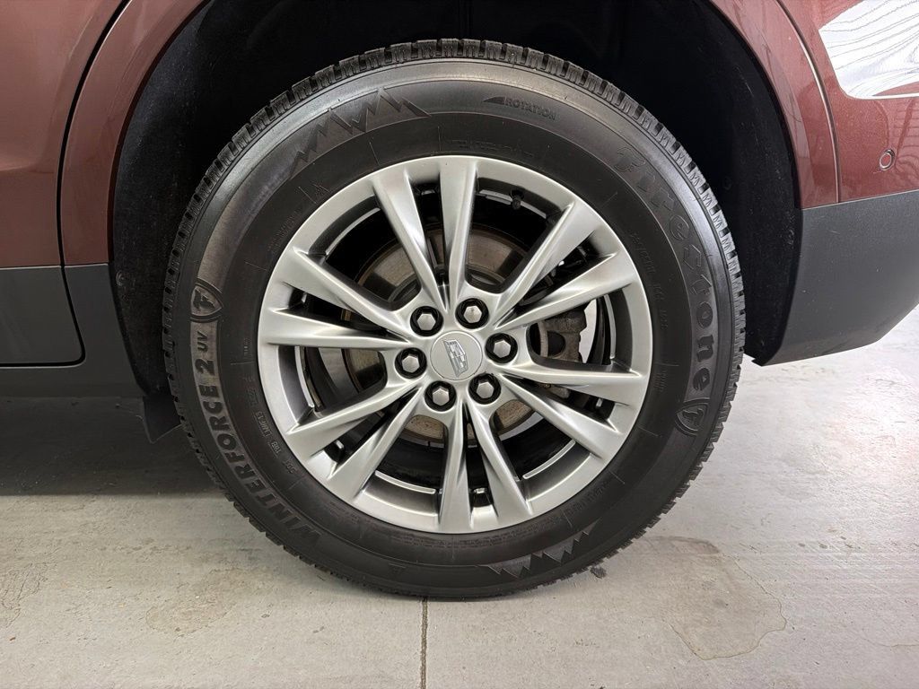 Used 2022 Cadillac XT5 Premium Luxury w/ Technology Package AWD/4WD image 9