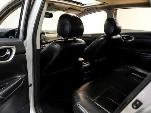 Used 2015 Nissan Sentra SL w/ SL Premium Package FWD image 30