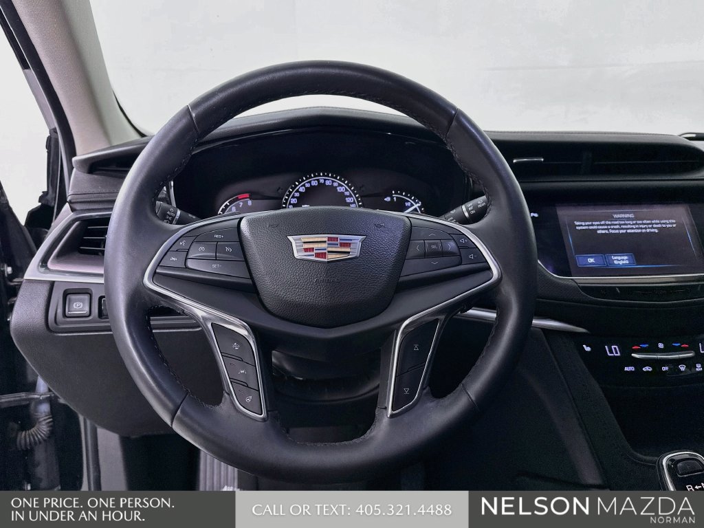 Used 2017 Cadillac XT5 Luxury w/ Driver Awareness Package FWD image 13