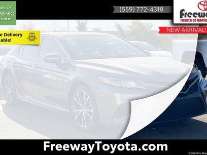 Used 2019 Toyota Camry SE w/ Accessory Appearance Package