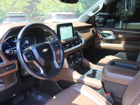 Used 2023 Chevrolet Tahoe High Country RWD image 25