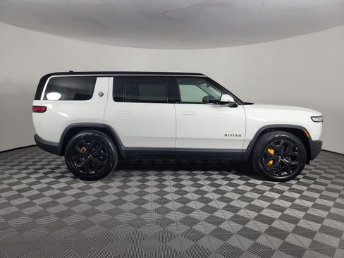 Used 2024 Rivian R1S Adventure AWD/4WD image 6
