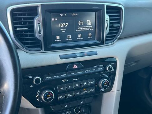 Used 2019 Kia Sportage EX image 19