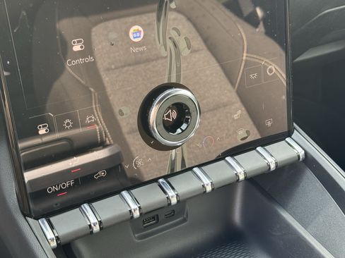 New 2026 GMC Terrain Elevation w/ Technology Package II FWD image 19