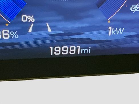 Used 2024 Chevrolet Blazer EV LT image 19