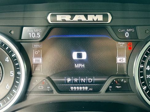 Used 2024 RAM 1500 Laramie RWD image 12