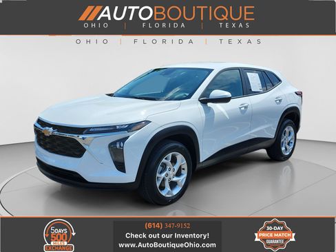 Used 2024 Chevrolet Trax LS w/ LS Convenience Package FWD image 1