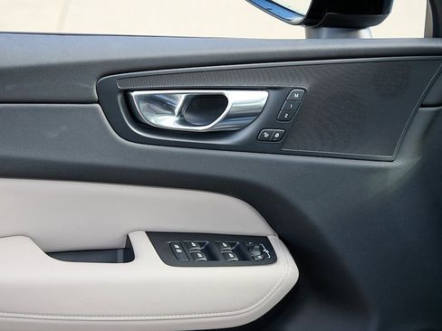 New 2026 Volvo XC60 B5 Core image 11