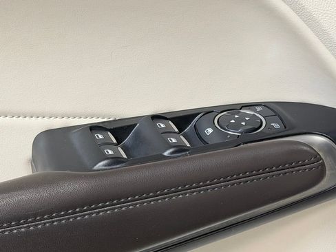 Used 2018 Lincoln MKC Premiere FWD image 10