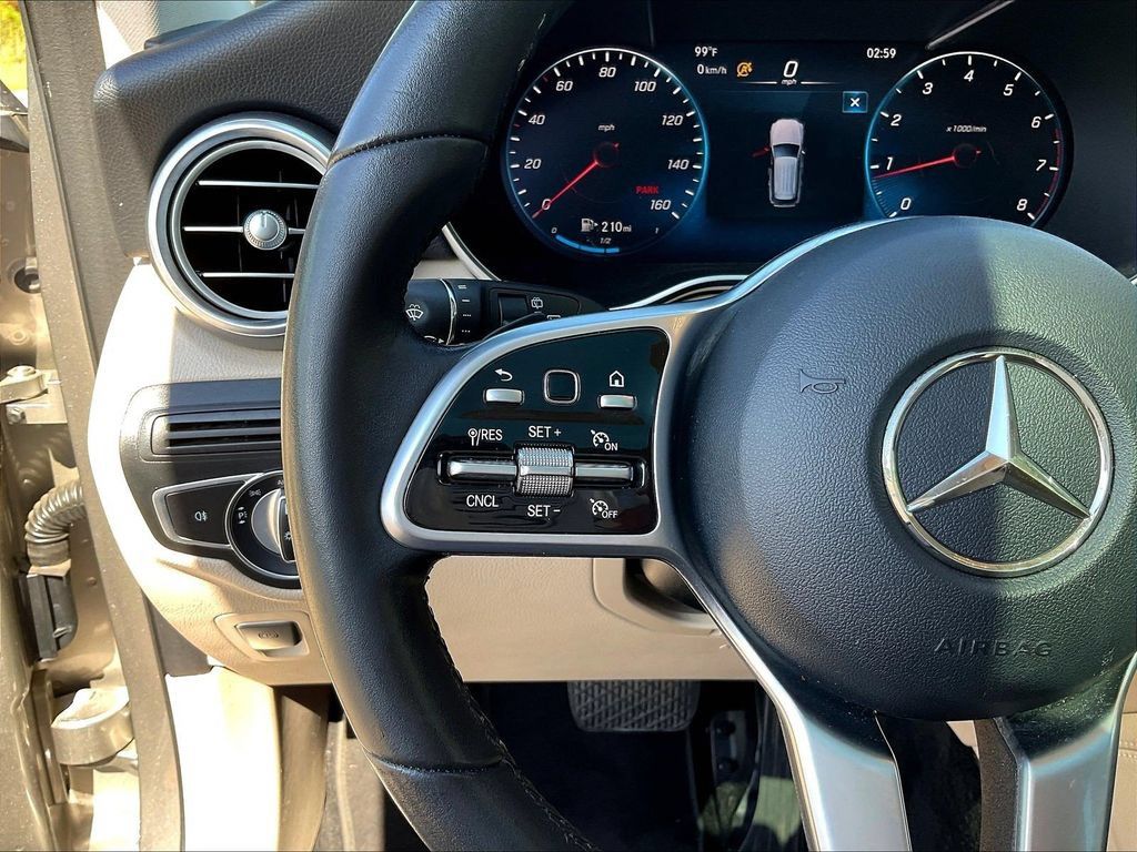 Used 2020 Mercedes-Benz GLC 300 image 13