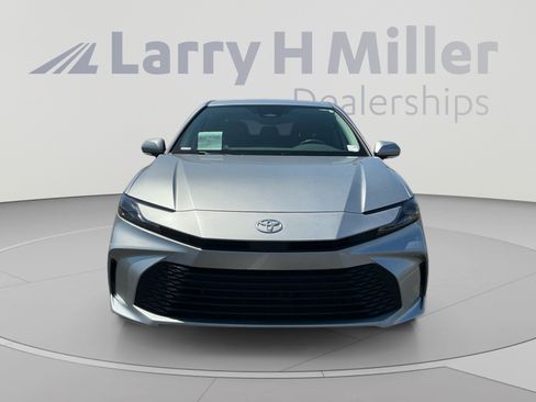 Used 2026 Toyota Camry LE FWD image 8
