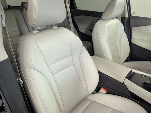 Used 2023 Nissan Rogue SL w/ SL Premium Package image 34