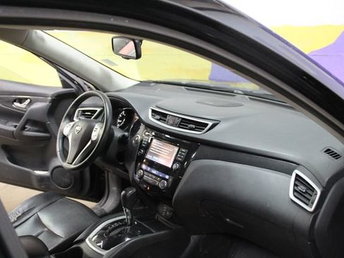 Used 2016 Nissan Rogue SL AWD/4WD image 10