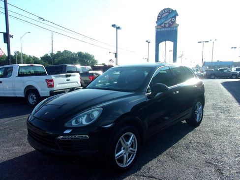Used 2012 Porsche Cayenne image 1