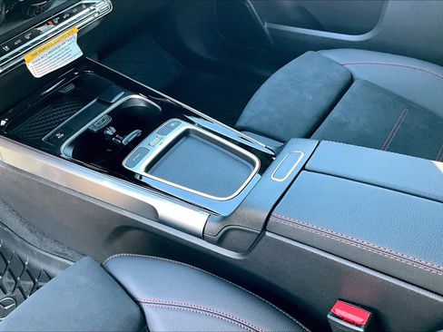 Used 2024 Mercedes-Benz EQB 350 4MATIC SUV image 8