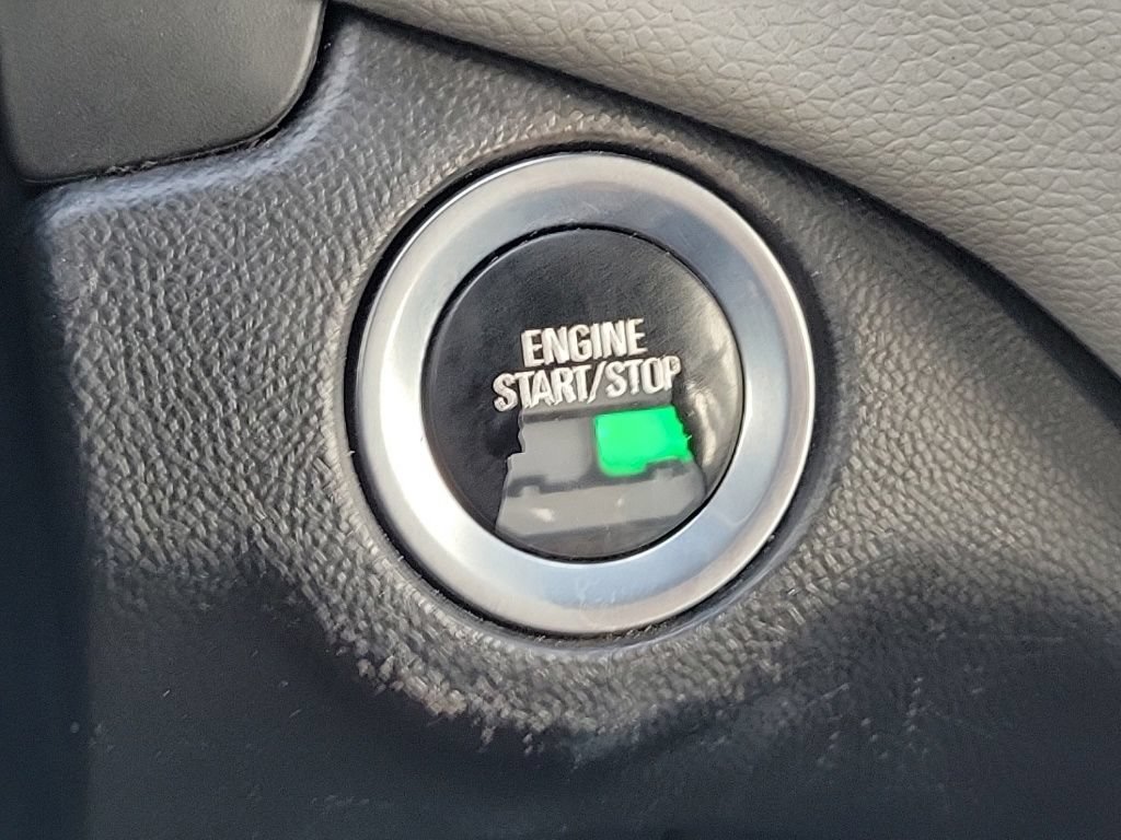 Used 2018 Chevrolet Equinox LS FWD image 28