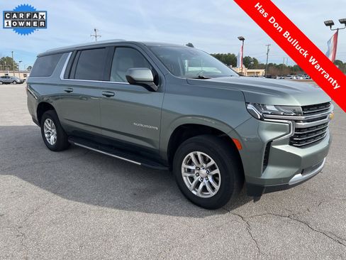 Used 2024 Chevrolet Suburban LT image 7