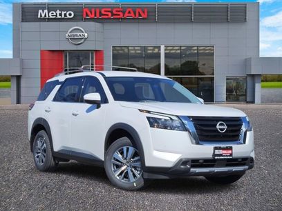New 2025 Nissan Pathfinder SL