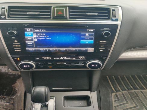 Used 2018 Subaru Outback 2.5i Premium AWD/4WD image 10