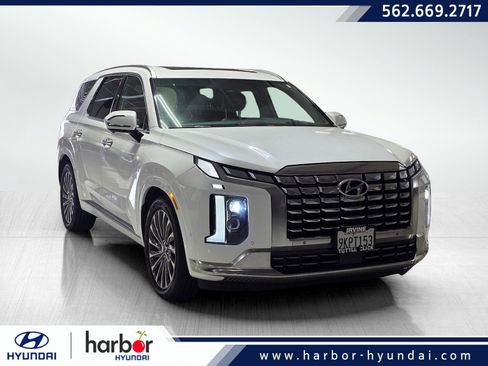 Used 2024 Hyundai Palisade Calligraphy image 1