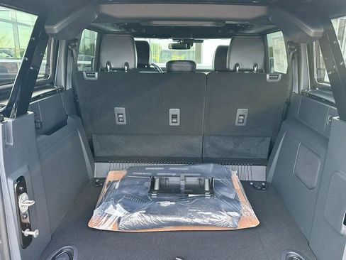 New 2025 Ford Bronco Outer Banks w/ Sasquatch Package image 14