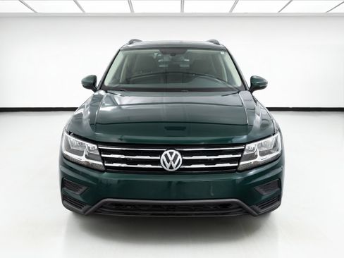 Used 2019 Volkswagen Tiguan SE FWD image 2