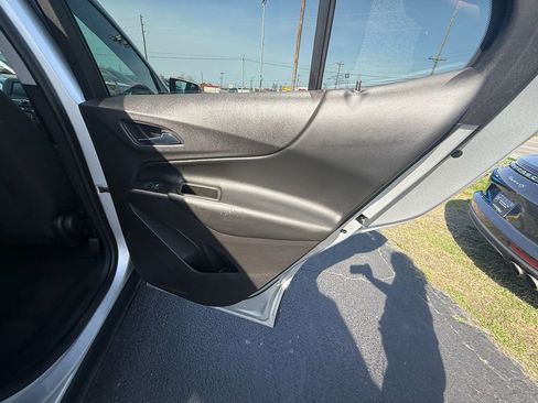 Used 2020 Chevrolet Equinox LT image 20