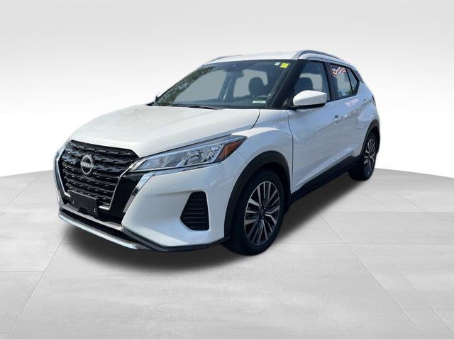 Used 2023 Nissan Kicks SV FWD image 3