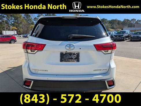Used 2019 Toyota Highlander Limited Platinum image 5