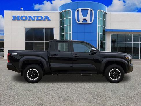 Used 2024 Toyota Tacoma TRD Off-Road AWD/4WD image 2