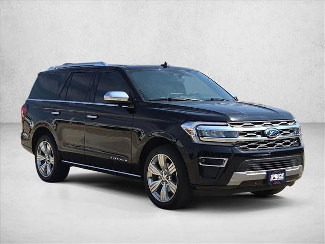 Used 2023 Ford Expedition Platinum RWD image 3