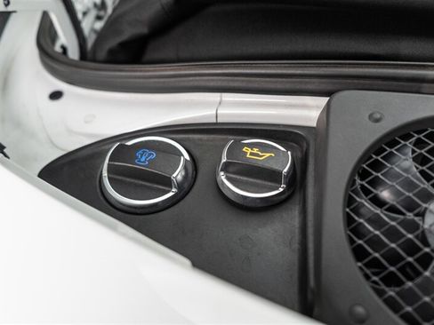 Used 2015 Porsche 911 Turbo S AWD/4WD image 74