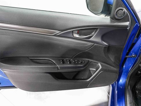 Used 2018 Honda Civic EX-L image 22