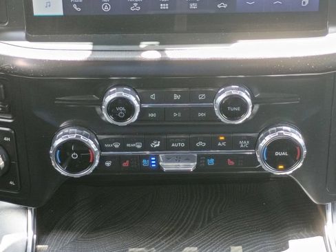 Used 2022 Ford F150 Platinum w/ Equipment Group 701A High AWD/4WD image 27