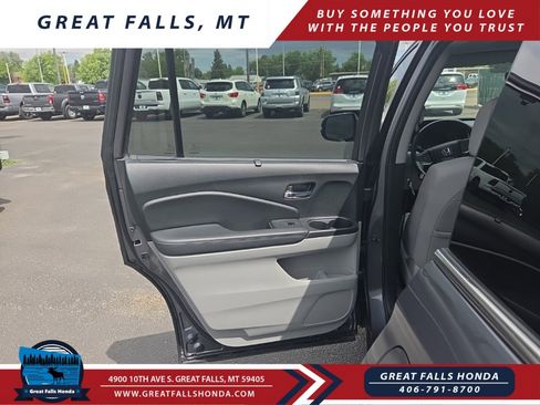 Used 2022 Honda Pilot Black Edition image 12