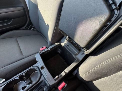 Used 2022 Jeep Gladiator Sport image 36