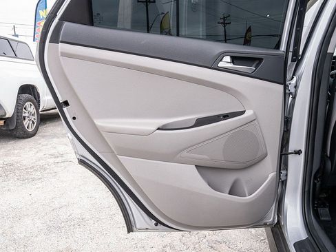 Used 2019 Hyundai Tucson SE image 11