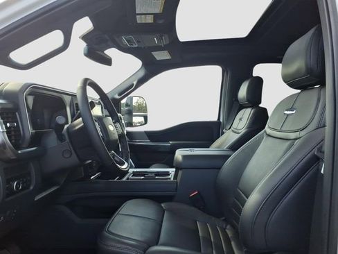 New 2026 Ford F250 Platinum w/ FX4 Off-Road Package image 5
