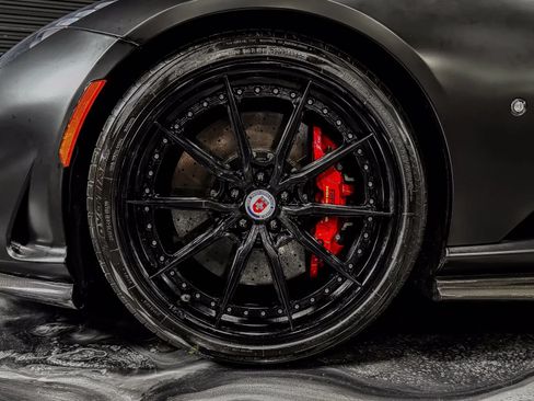 Used 2019 Ferrari 812 Superfast RWD image 10
