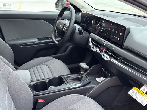 New 2025 Kia K4 EX image 9